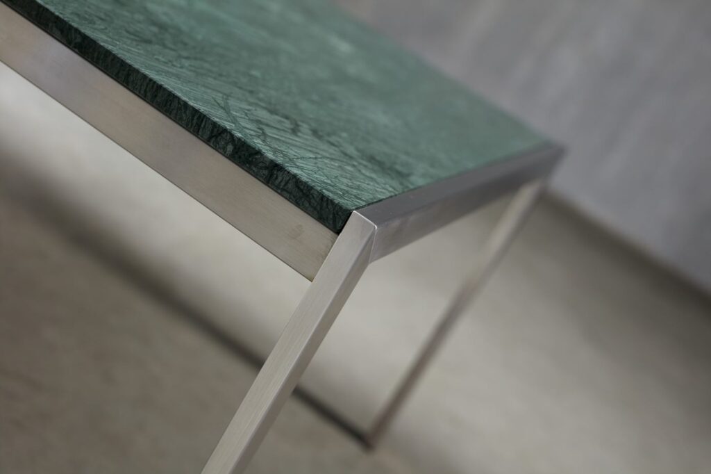 thumbnail mølballe salongbord bord marmorbord trebord glassbord berge interiør grønn